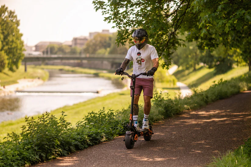 Teverun Blade GT II Electric Scooter - Image 7