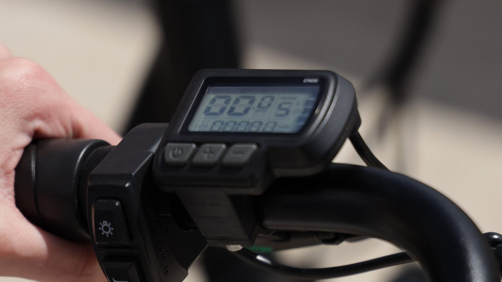 Close view of the display and controls on the Hiboy EX6 step-thru electric bike handlebar