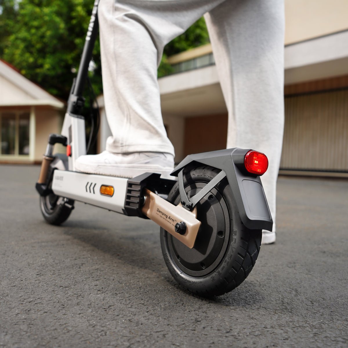 NAVEE G5 Pro | Anti-Theft Lightweight Electric Scooter - Image 5