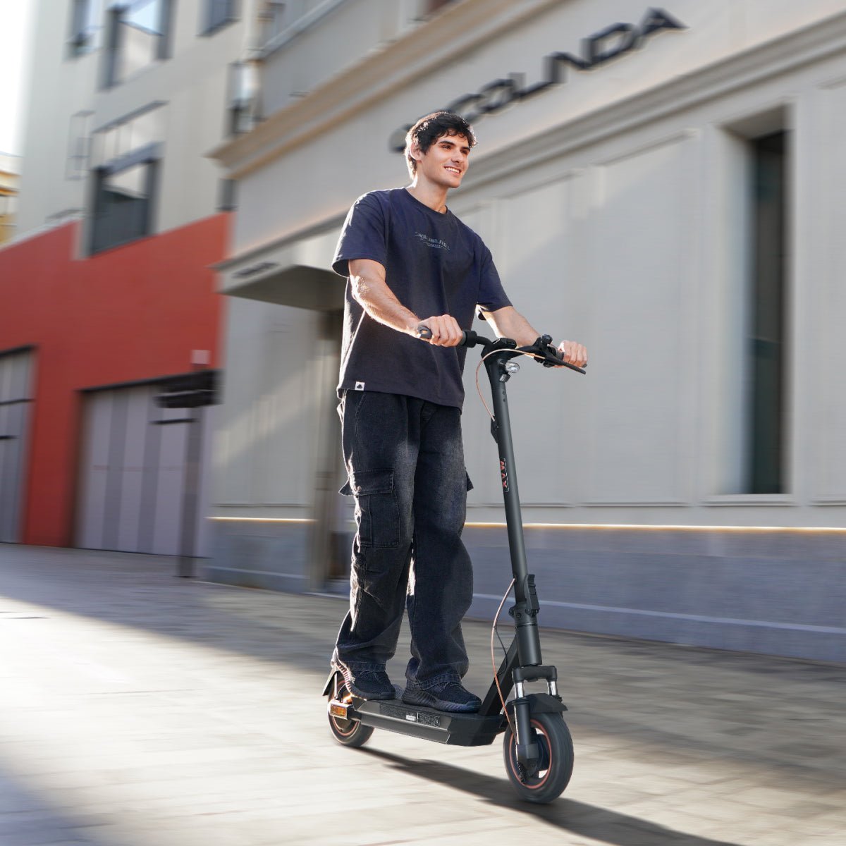 NAVEE GT3 | Commuter Electric Scooter - Image 9