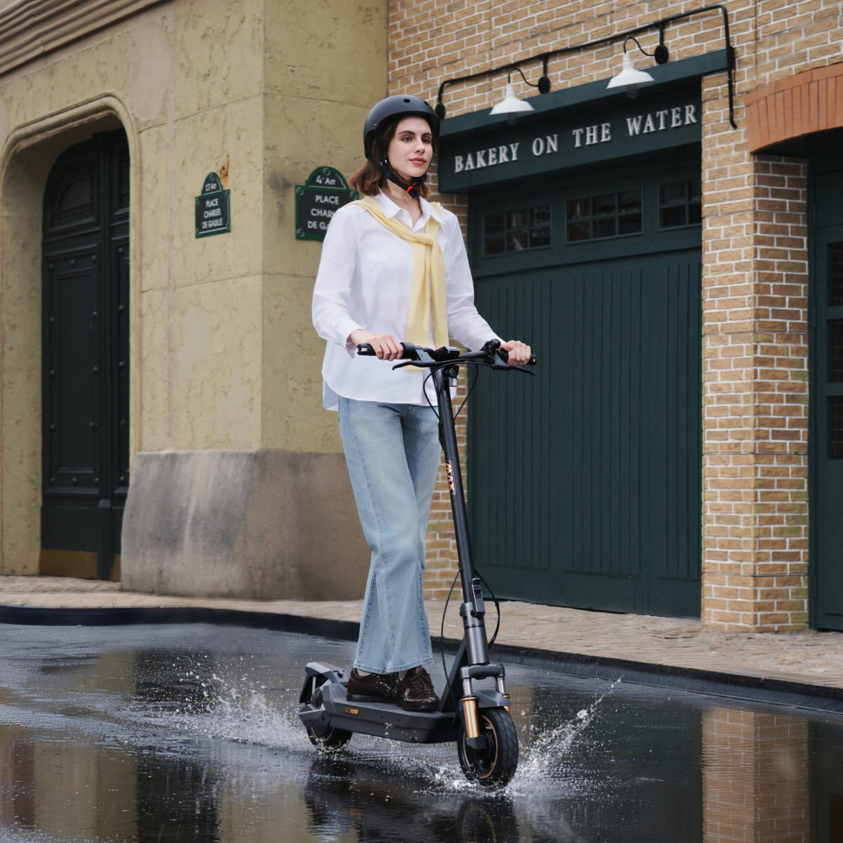 NAVEE GT5 Max | Smart Commuter Scooter with TCS - Image 7