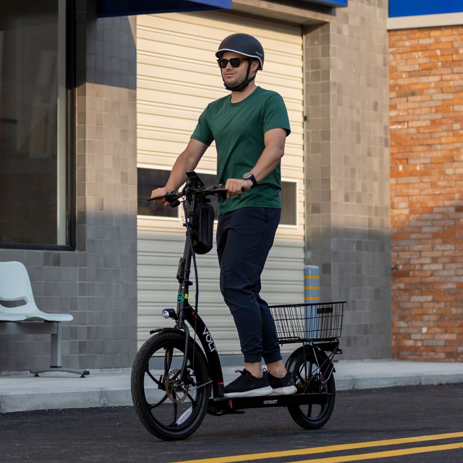 AINOHOT VOLT Electric Scooter - Image 4