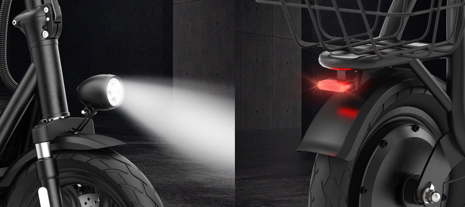 Nanrobot M5 headlight beam and rear brake light side by side