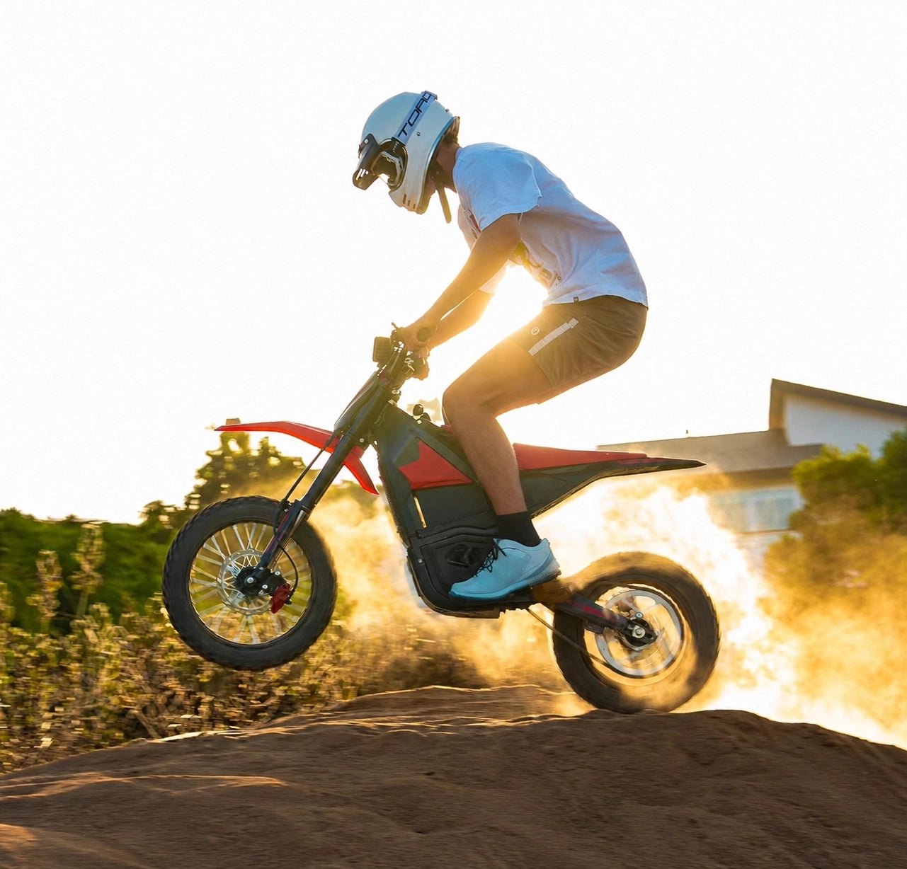 Wilson's MX40 Electric Dirt Bike - Image 4