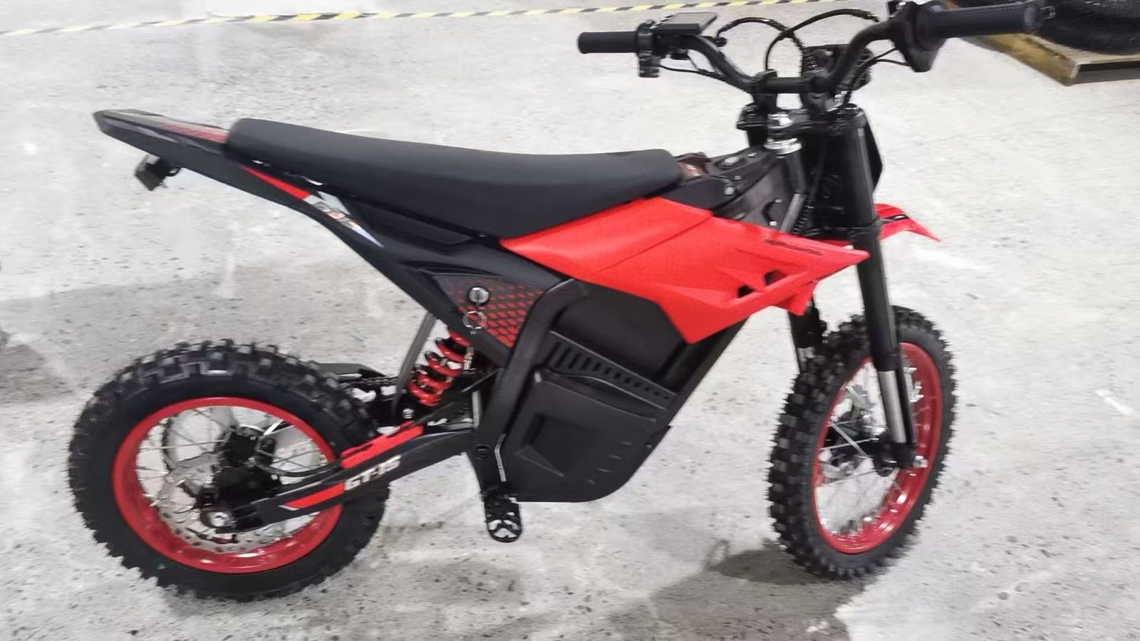 Wilson's MX35 Electric Dirt Bike - Image 14