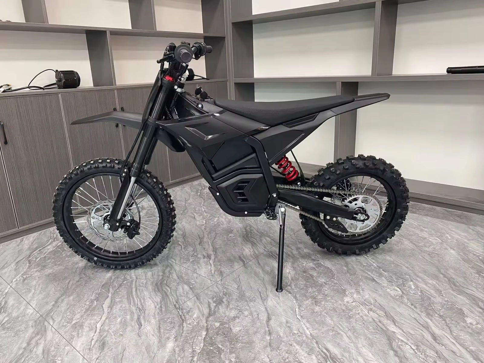 Wilson's MX40 Electric Dirt Bike - Image 17