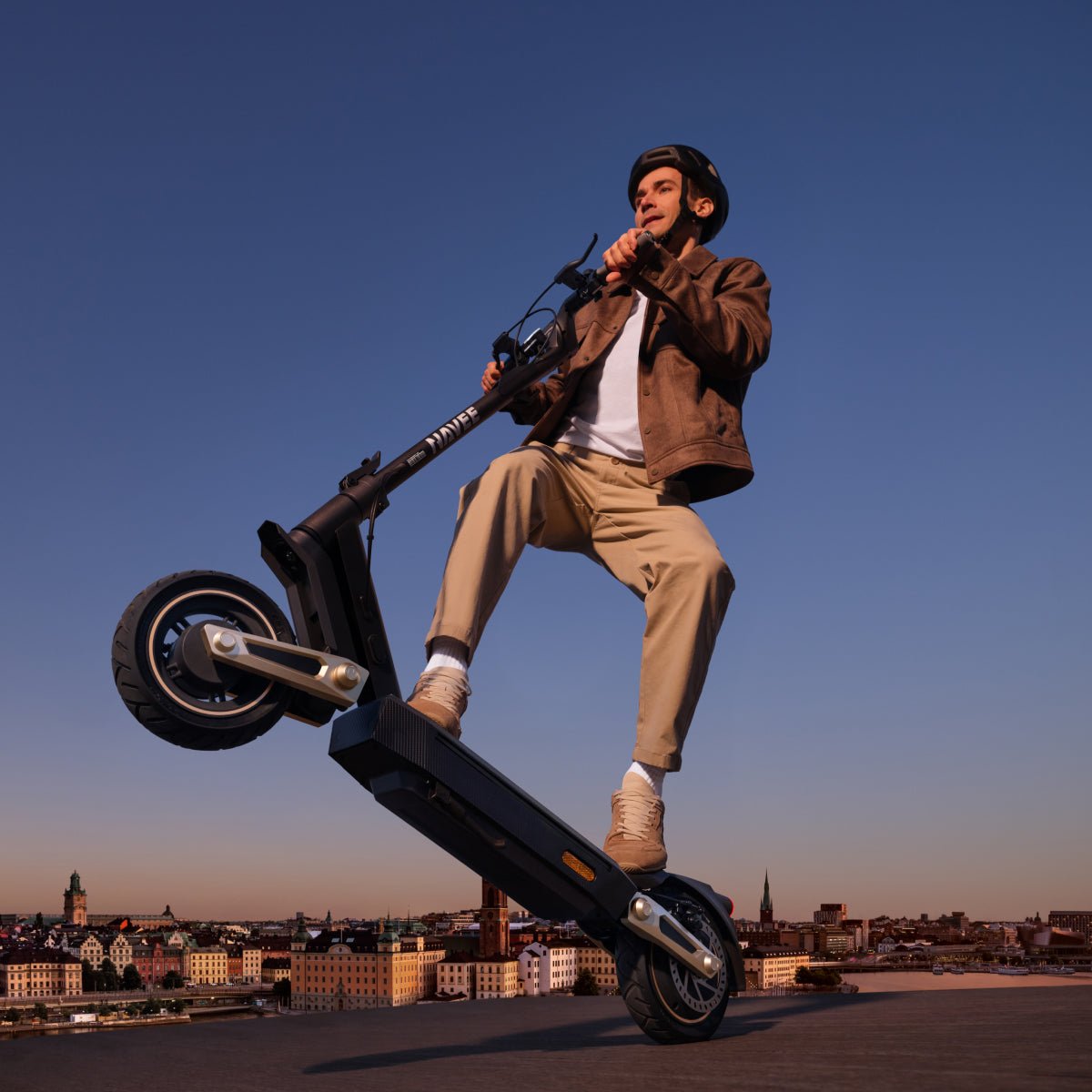NAVEE ST3 Pro | Ultra-Comfort City Electric Scooter - Image 7