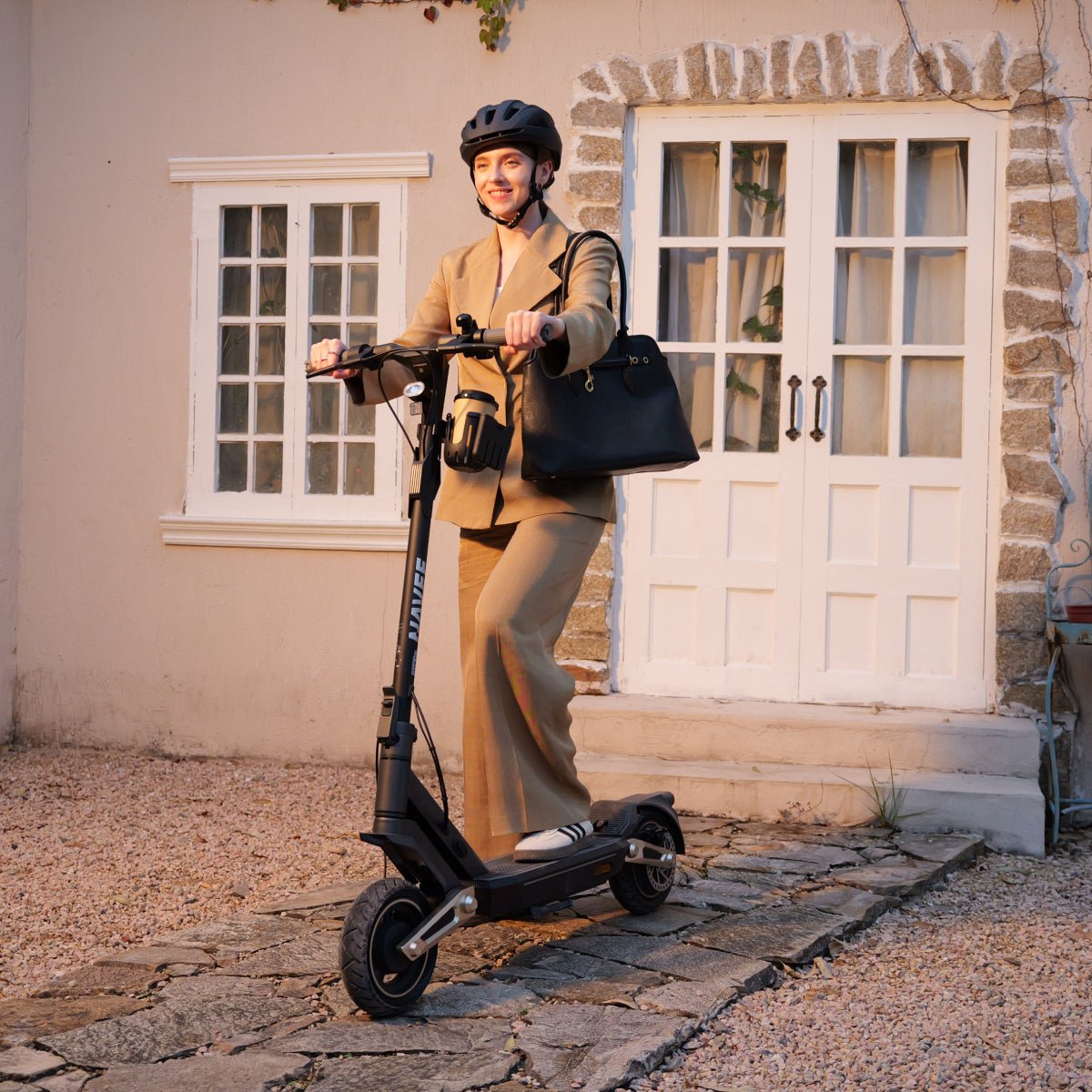 NAVEE ST3 | Smooth City Electric Scooter - Image 7
