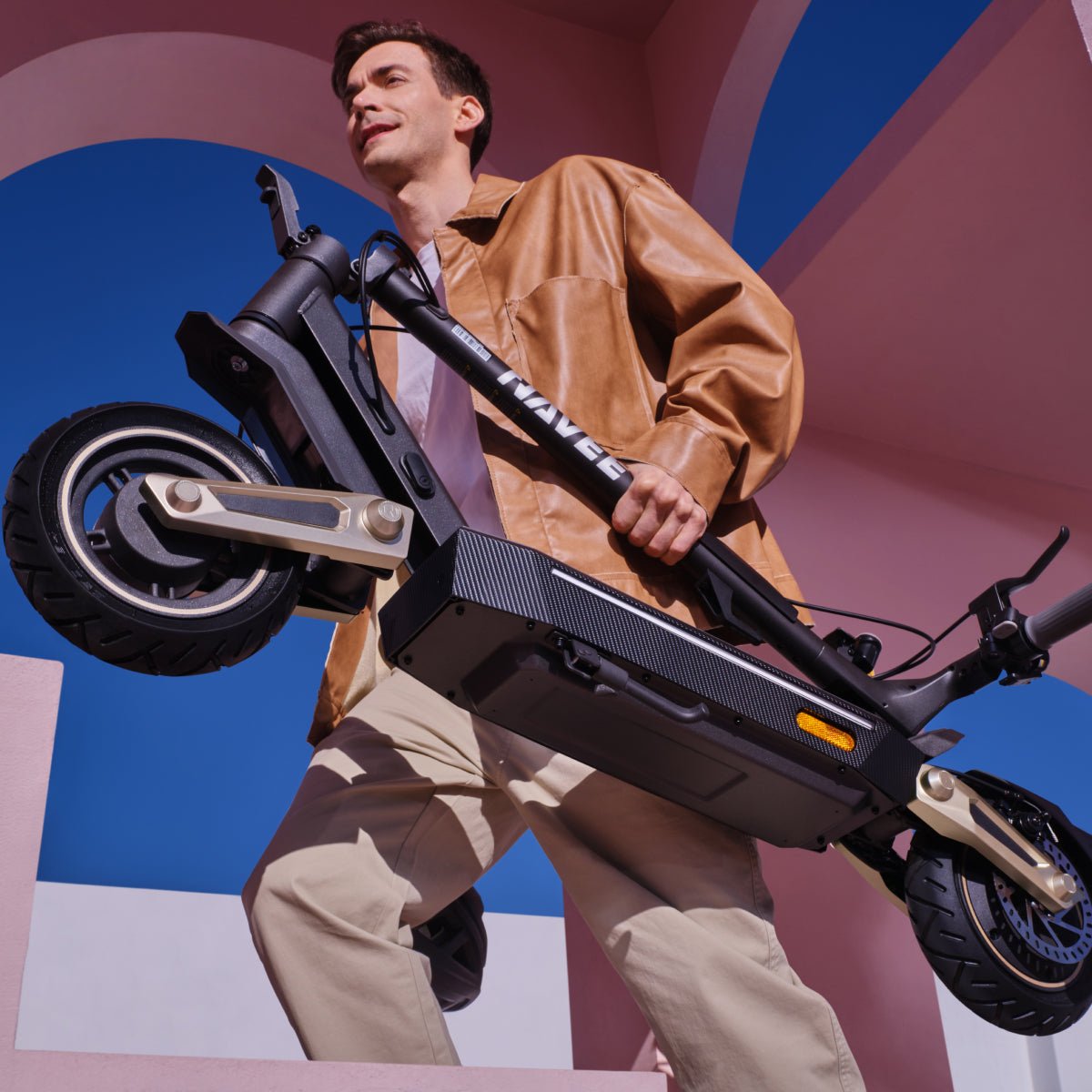 NAVEE ST3 Pro | Ultra-Comfort City Electric Scooter - Image 6