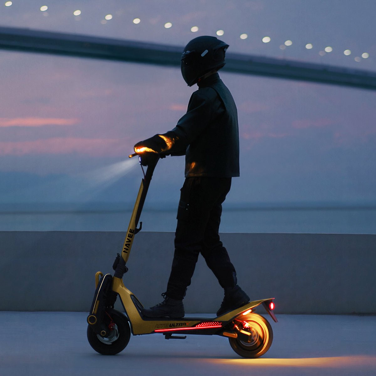 NAVEE UT5 Ultra X | 43.5 MPH Electric SuperScooter - Image 9