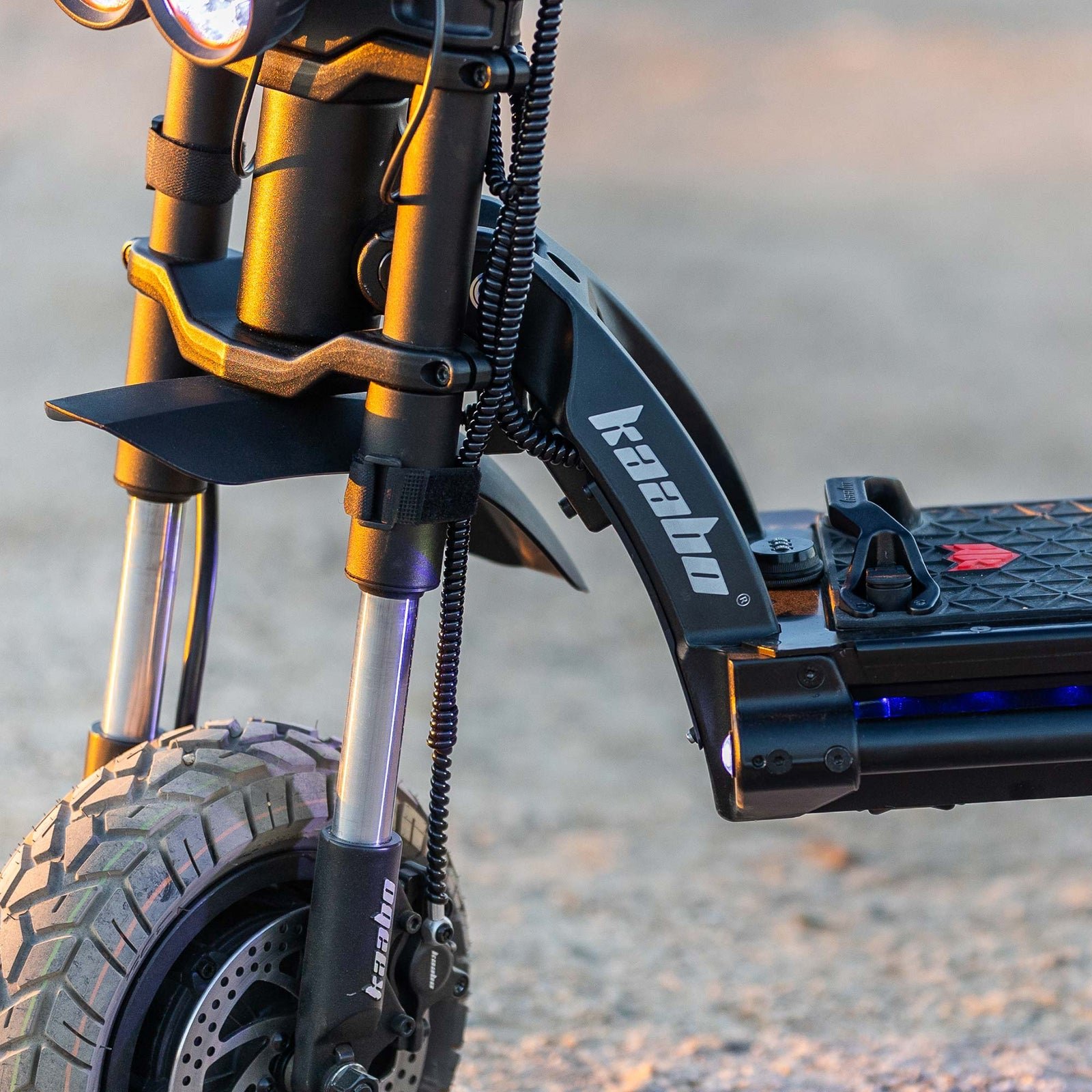 Front suspension and frame of the Kaabo King GTR electric scooter in close-up