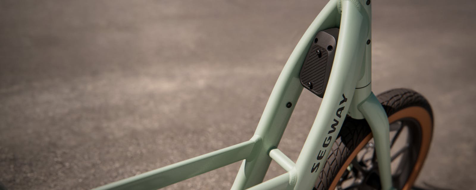 The twin-tube frame of the Segway MUXI cargo electric bike