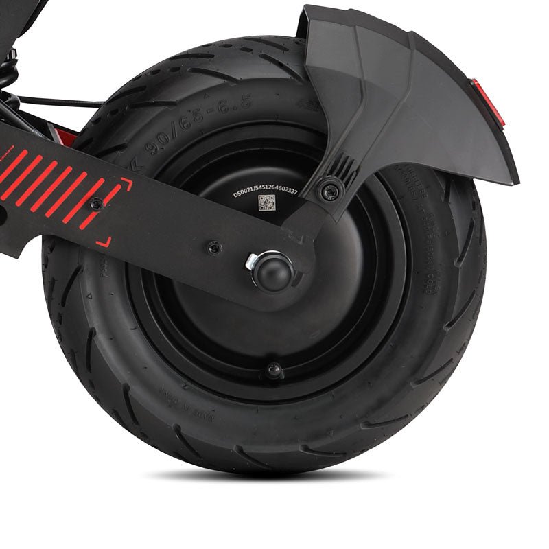 11 inch rear hub motor on the Teewing GT4 electric scooter