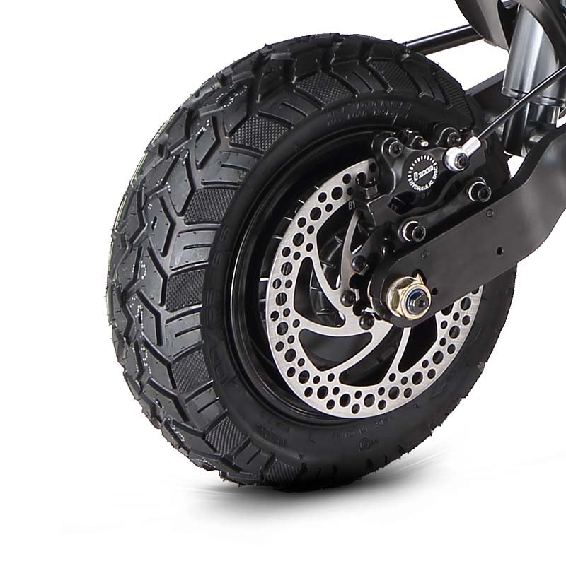 11 inch all-terrain tubeless tire and disc brake on the Teewing X5 electric scooter
