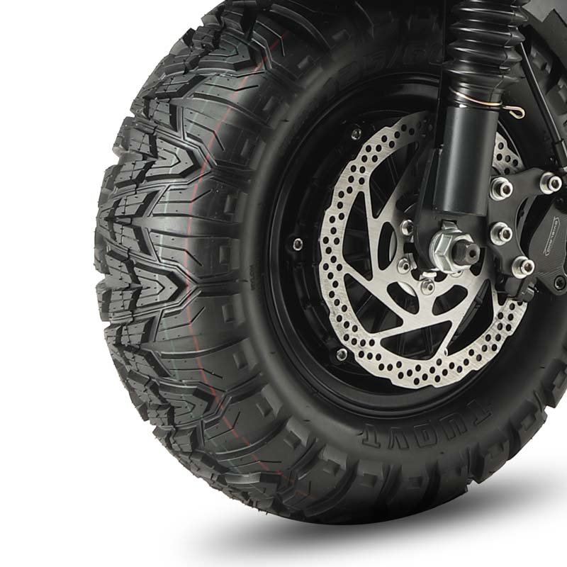 13 inch hybrid tire and disc rotor on the Teewing Z4 Pro electric scooter