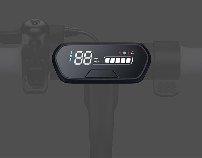 2.8 inch LED dashboard on the Segway Ninebot C2 Pro handlebar