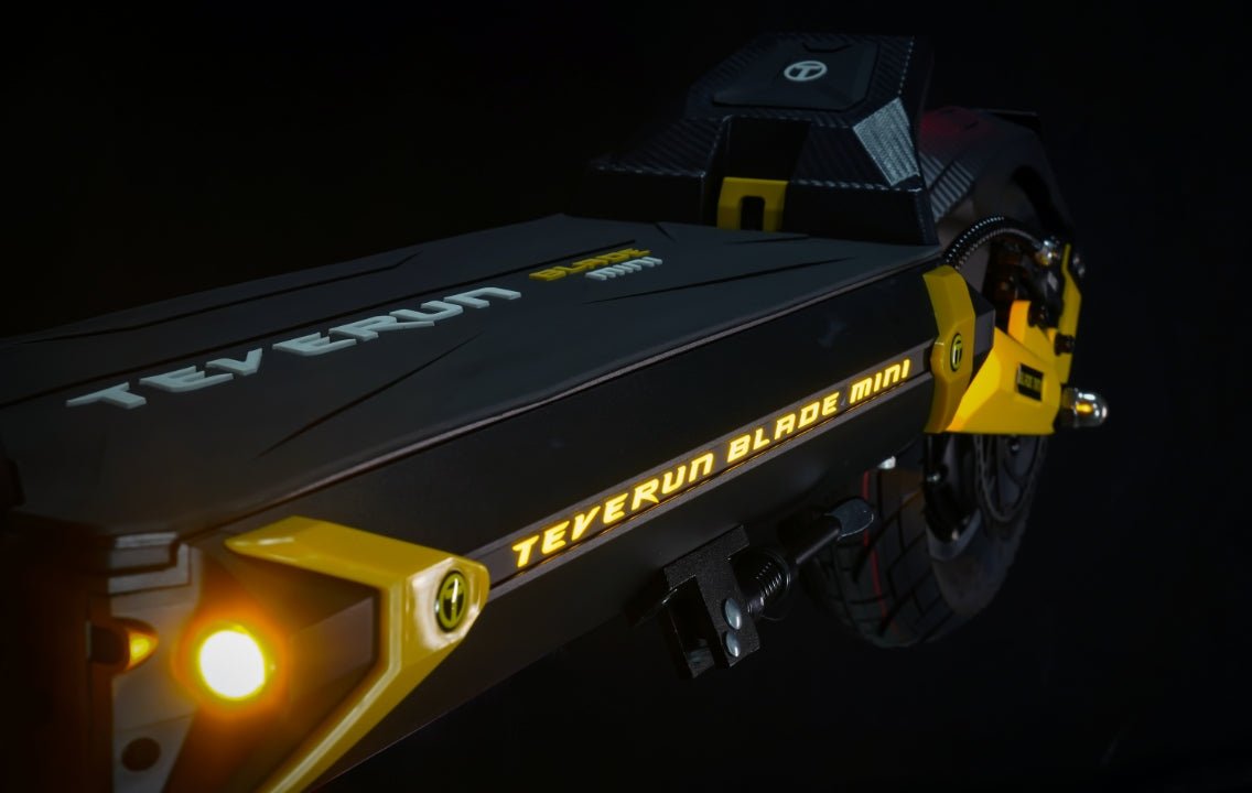 Ambient deck lighting and turn signal on the Teverun Blade Mini Ultra electric scooter