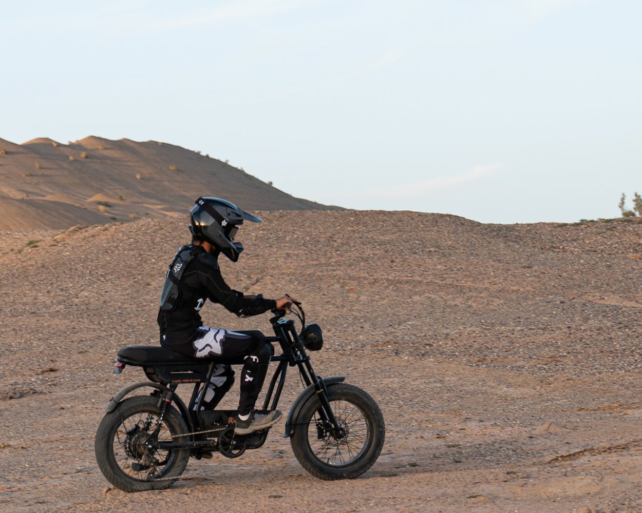 Rider on the Riding’times GT33 cargo electric bike in desert hills