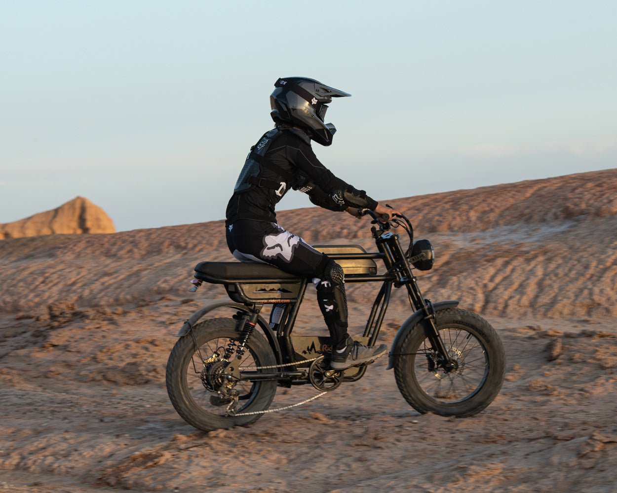 Rider on the Riding’times GT33 cargo electric bike on a rocky slope