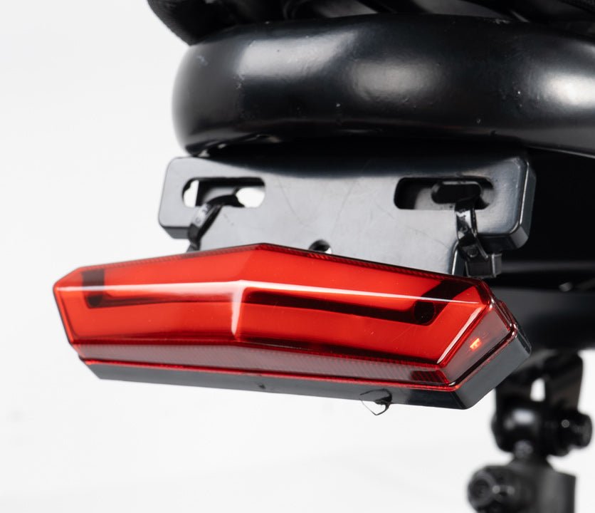 Red LED taillight on the Riding’times GT33