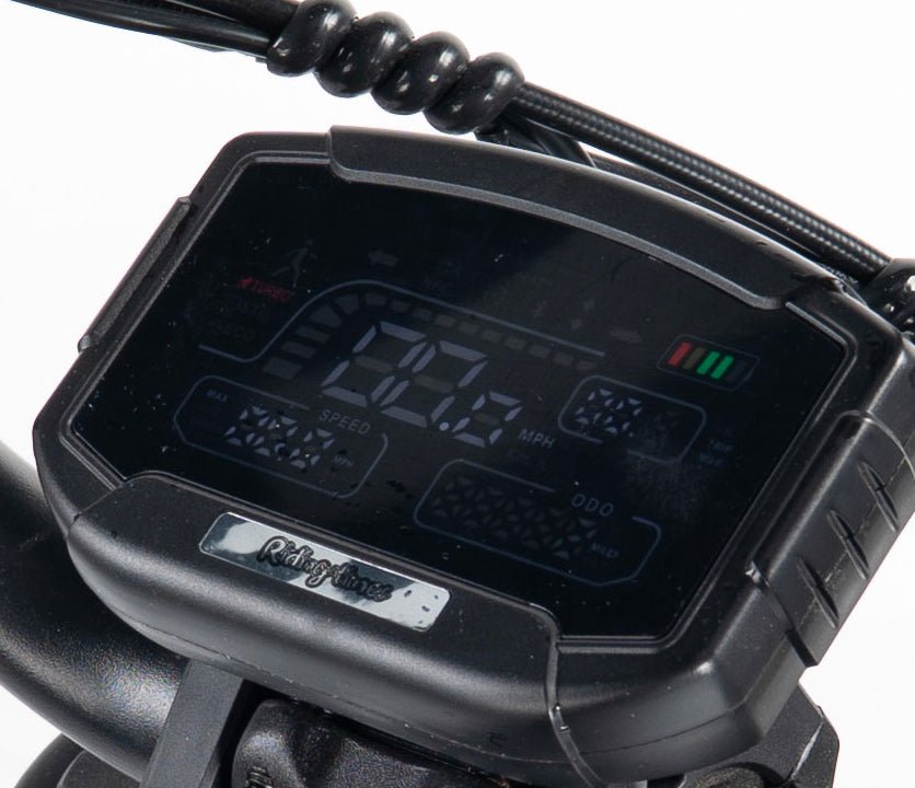 Colour LED display on the Riding’times GT33