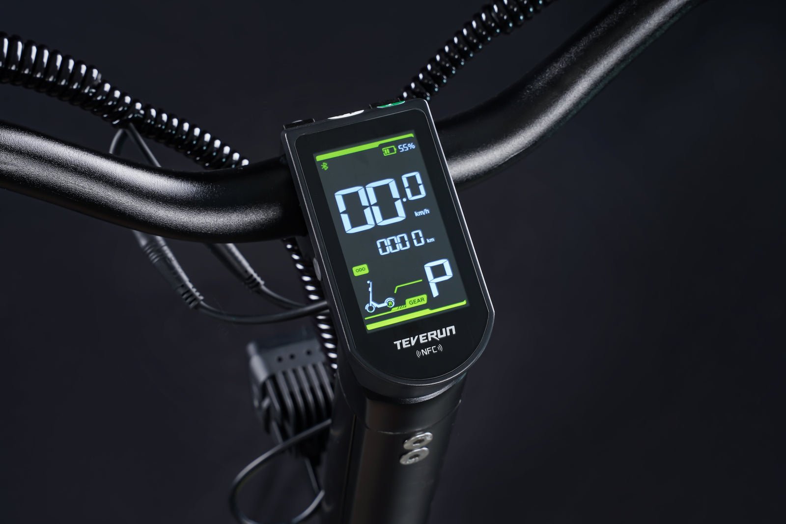 3 inch display with NFC on the Teverun Space Lite electric scooter