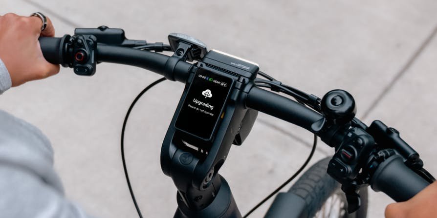 Over-the-air update screen on the Segway Myon electric bike display