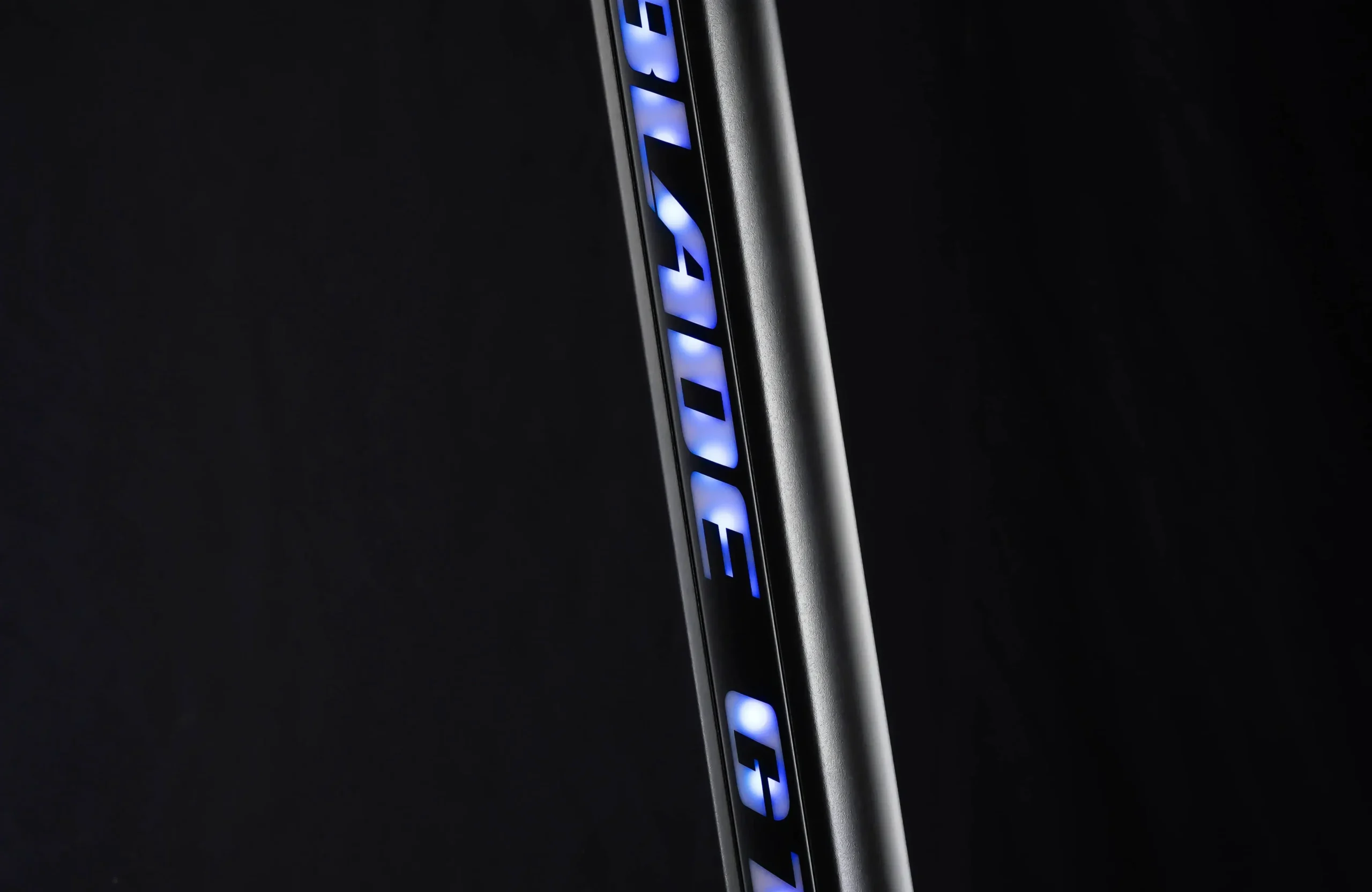Illuminated Blade GT lettering on the stem of the Teverun Blade GT II+ electric scooter