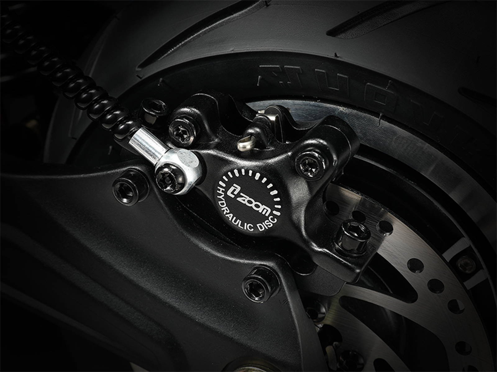 YUME Hawk Pro electric scooter ZOOM hydraulic disc brake with 140 mm rotor